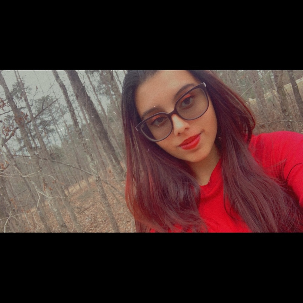 Meet your Posher, Emily